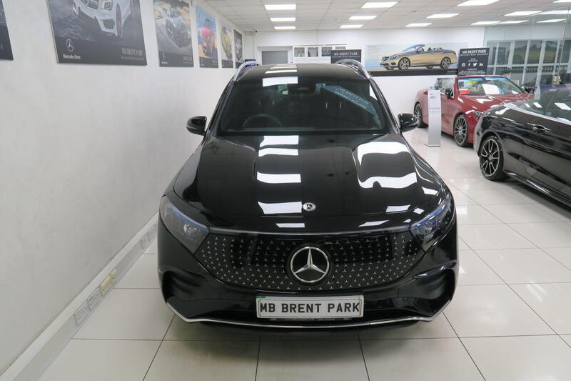Mercedes-Benz 250 view 2