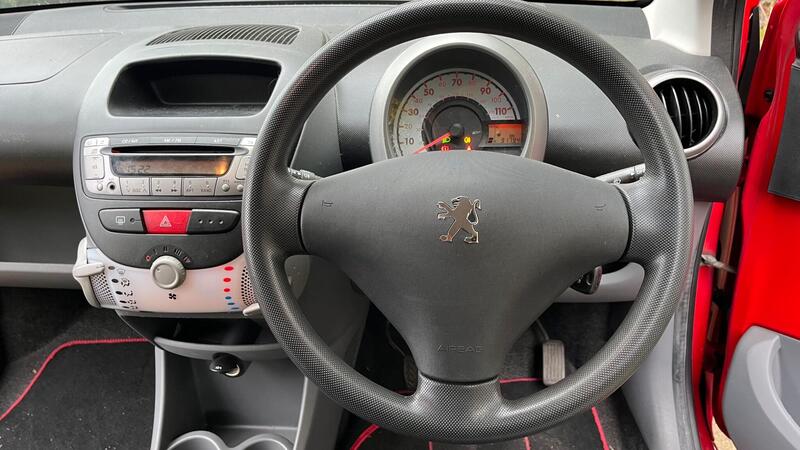 2009 Peugeot 107 — photo 24