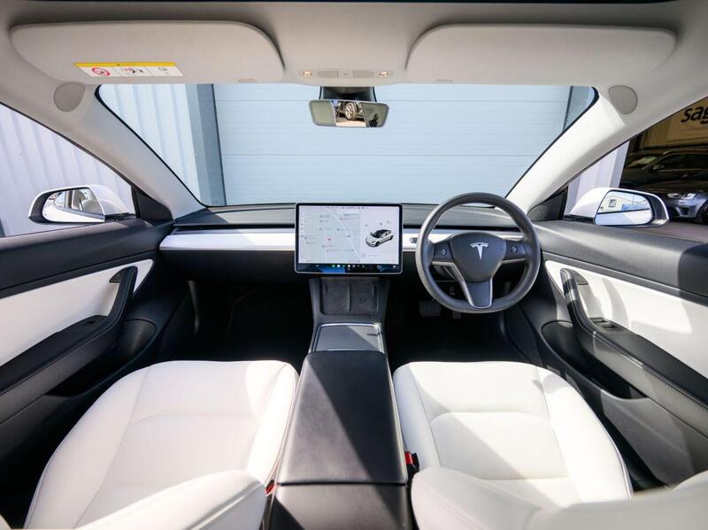 Tesla Model 3 view 3