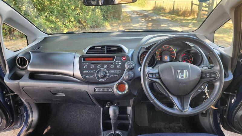 2013 Honda Jazz — photo 25