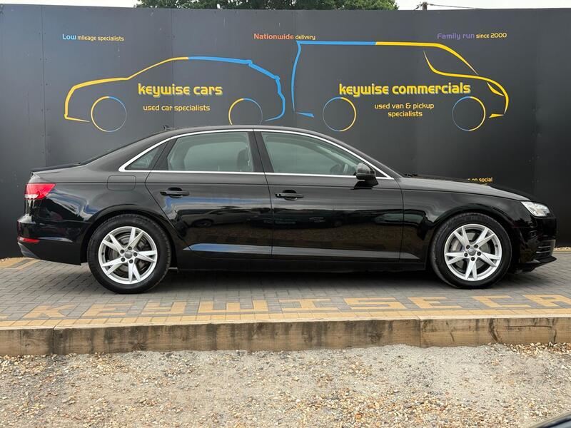 Audi A4 view 6