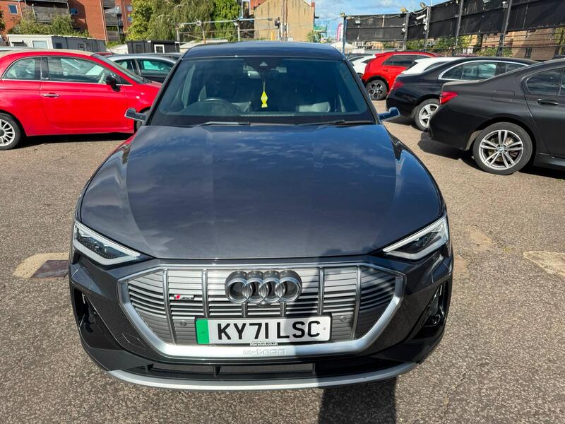 Audi E-Tron view 3
