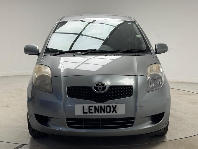 Toyota Yaris view 2