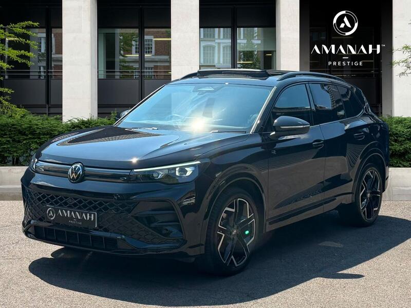 Volkswagen Tiguan view 3