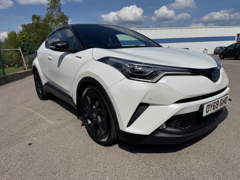Toyota C-HR view 4