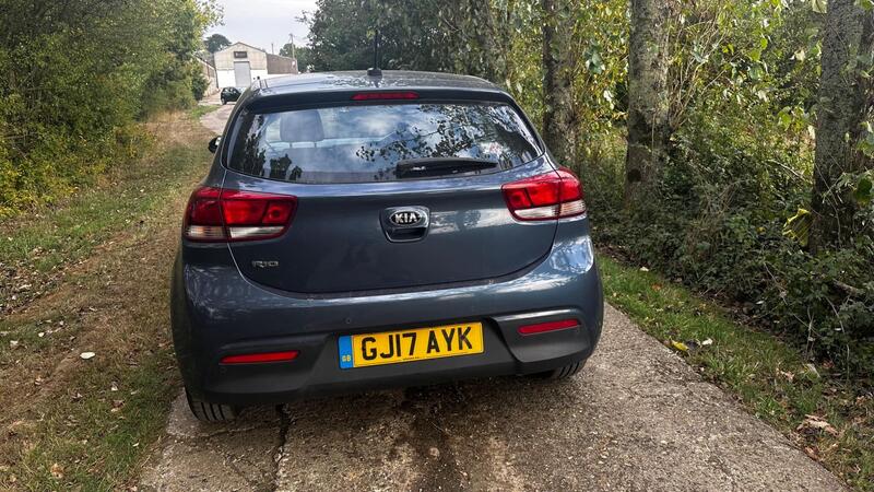2017 Kia Rio — photo 5
