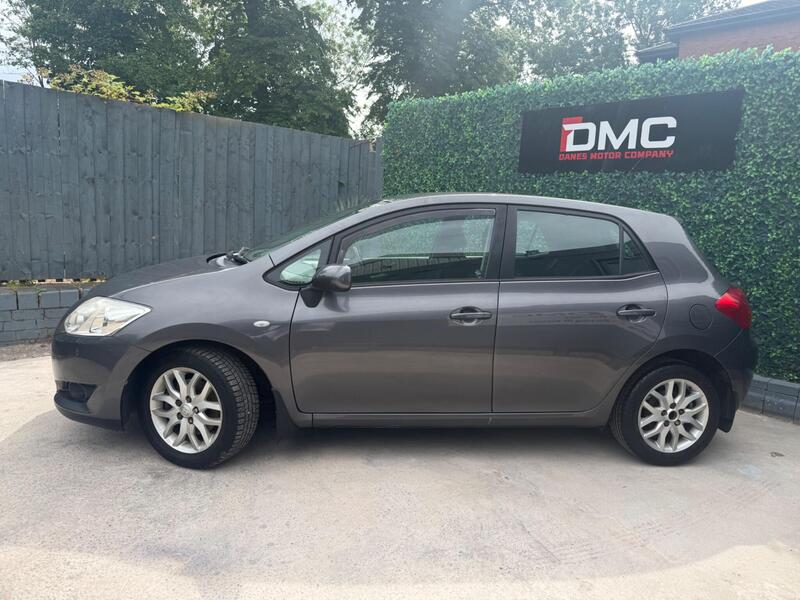 Toyota Auris view 7