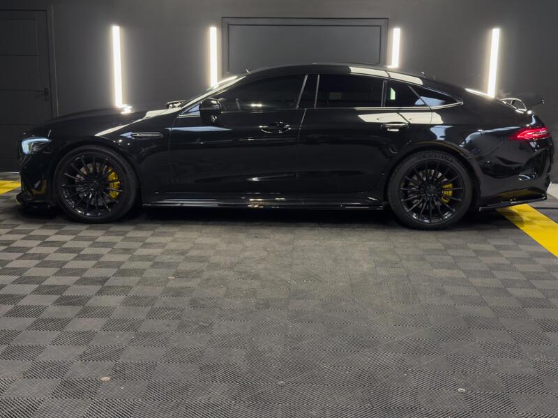 Mercedes-Benz Amg GT view 3
