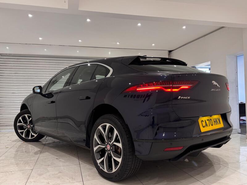 Jaguar I-Pace view 4