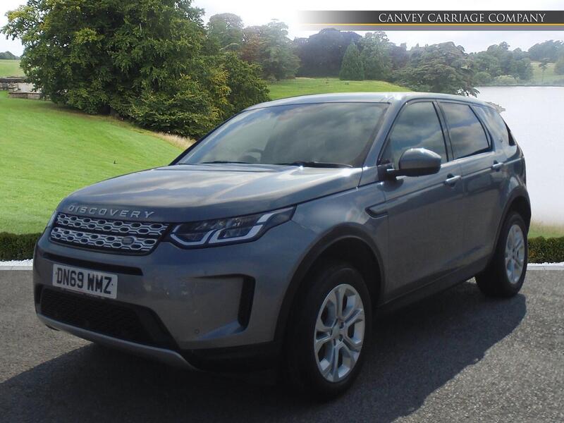 Land Rover Discovery Sport view 2