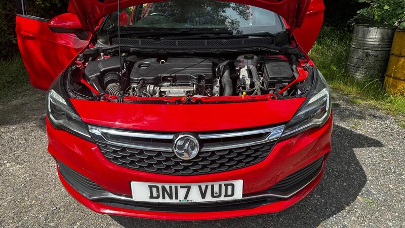 2017 Vauxhall Astra — photo 19