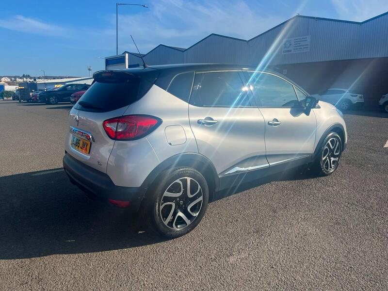 Renault Captur view 4