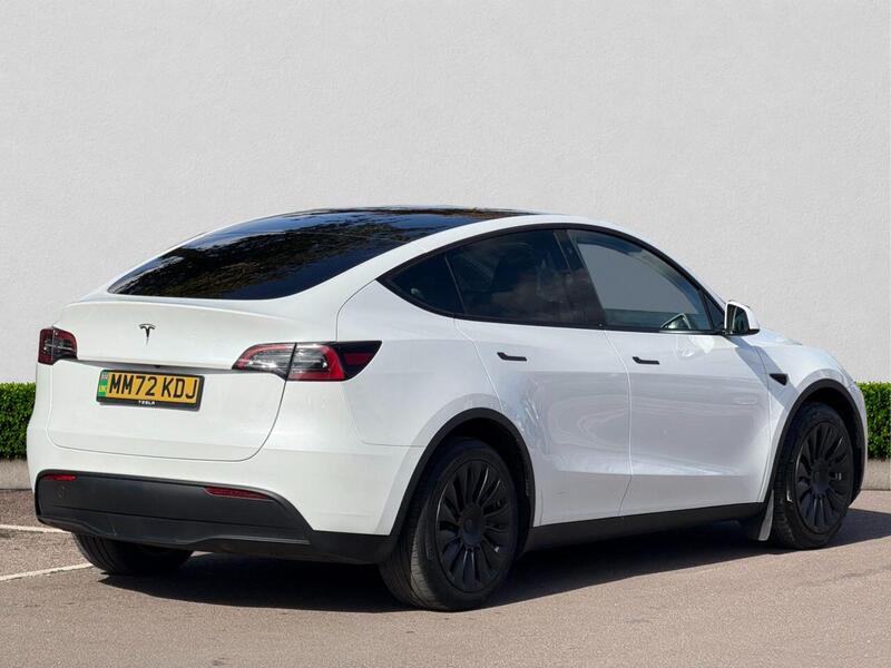 Tesla Model Y view 7