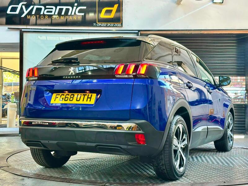 Peugeot 3008 view 4
