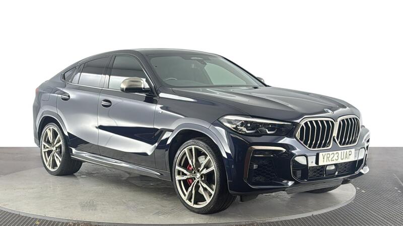 BMW X6 view 2