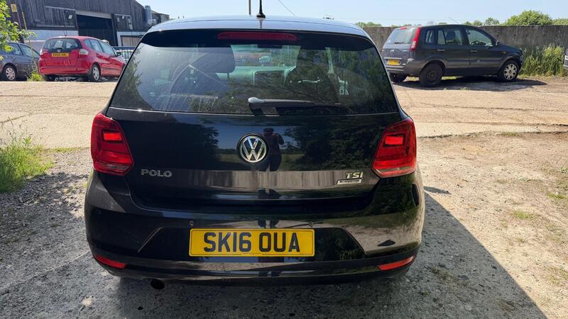 2016 Volkswagen Polo — photo 4