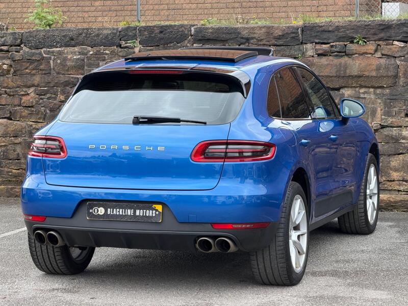 Porsche Macan view 7