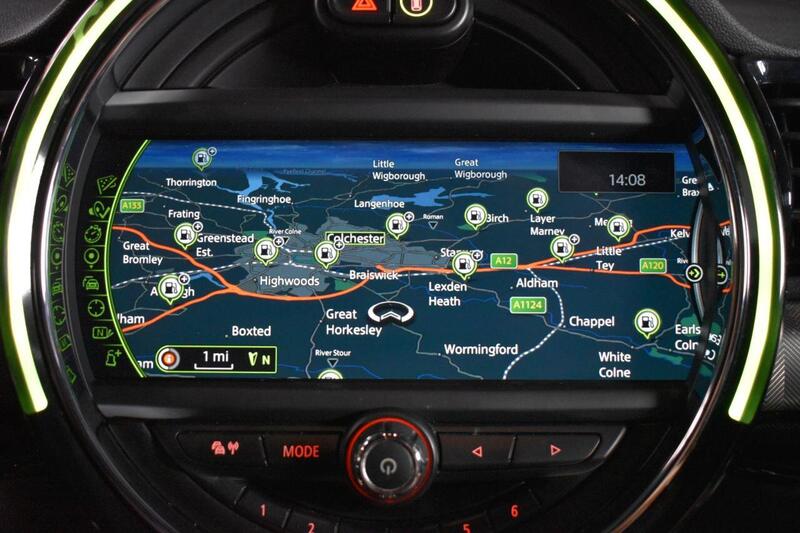 Mini Clubman view 3
