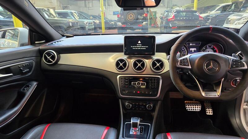 Mercedes-Benz Cla view 5
