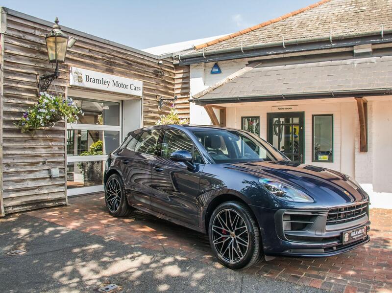 Porsche Macan view 2