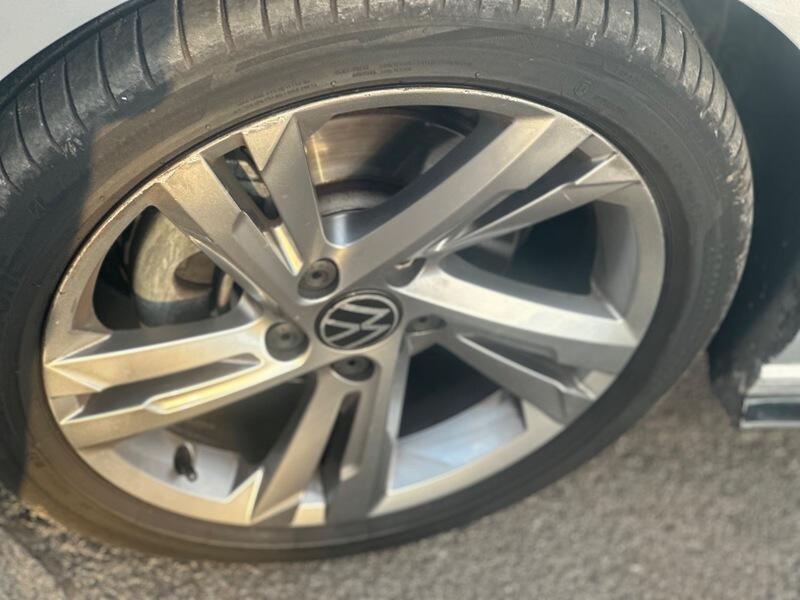 Volkswagen Golf view 16