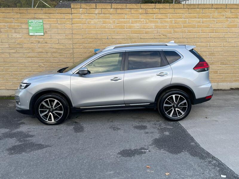 Nissan X Trail view 2