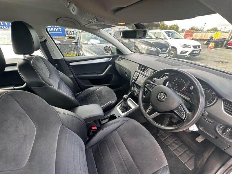 Skoda Octavia view 2