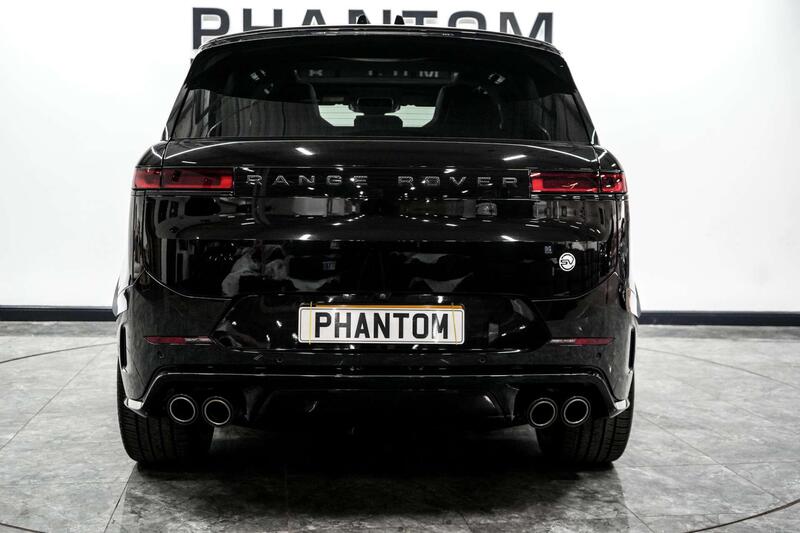 Land Rover Range Rover Sport view 4
