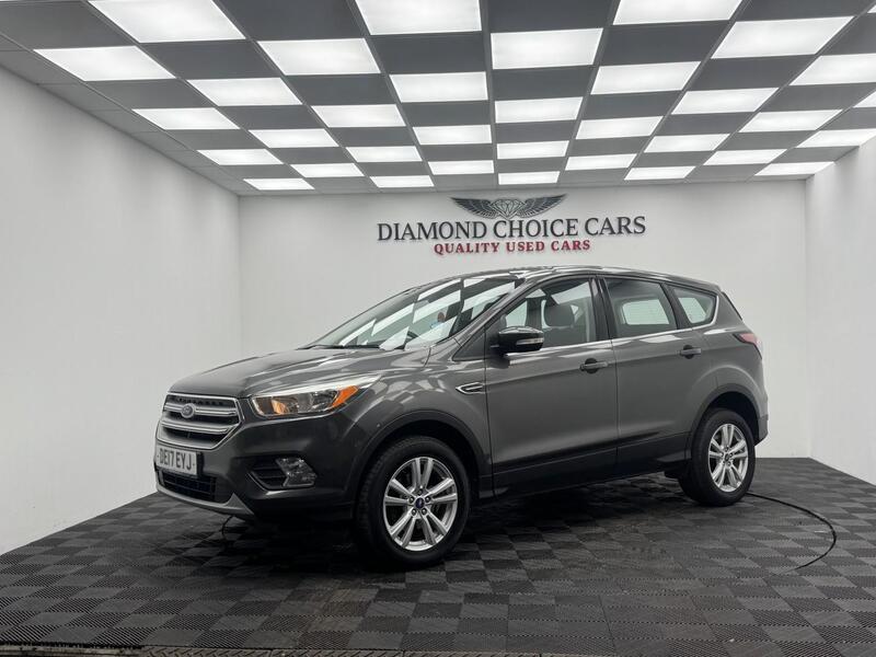 Ford Kuga view 3