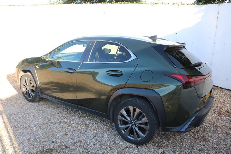 Lexus Ux view 5