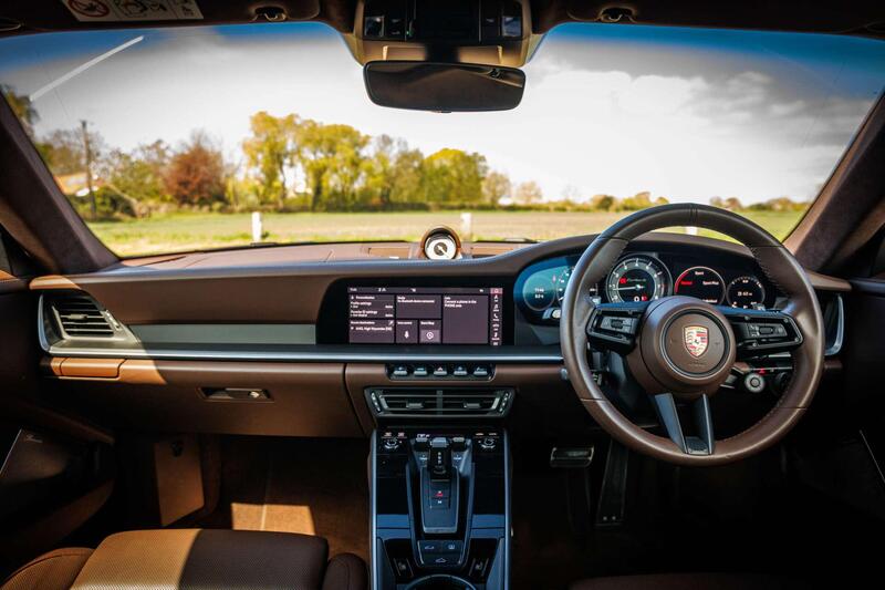 Porsche 911 view 3