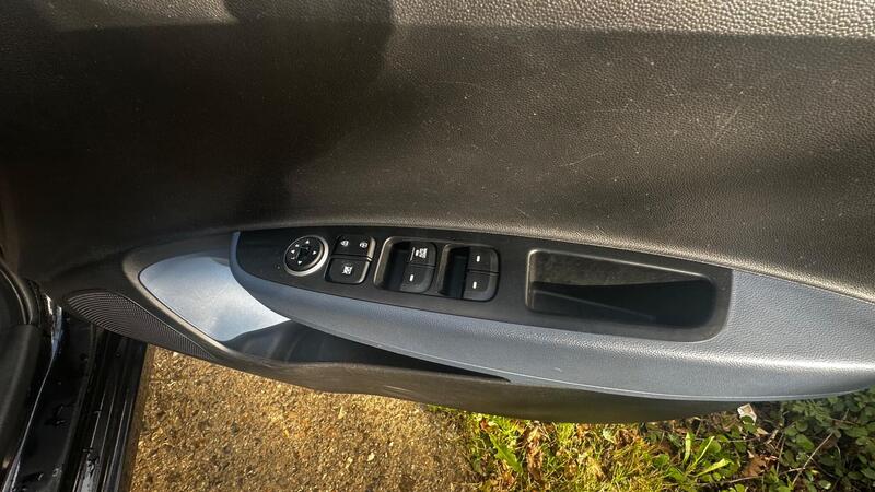 2015 Hyundai i10 — photo 21