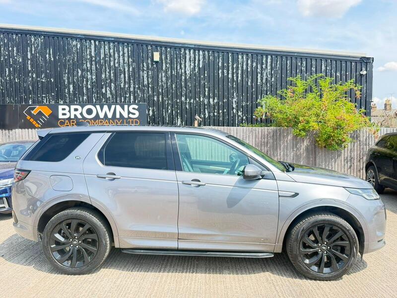Land Rover Discovery Sport view 2