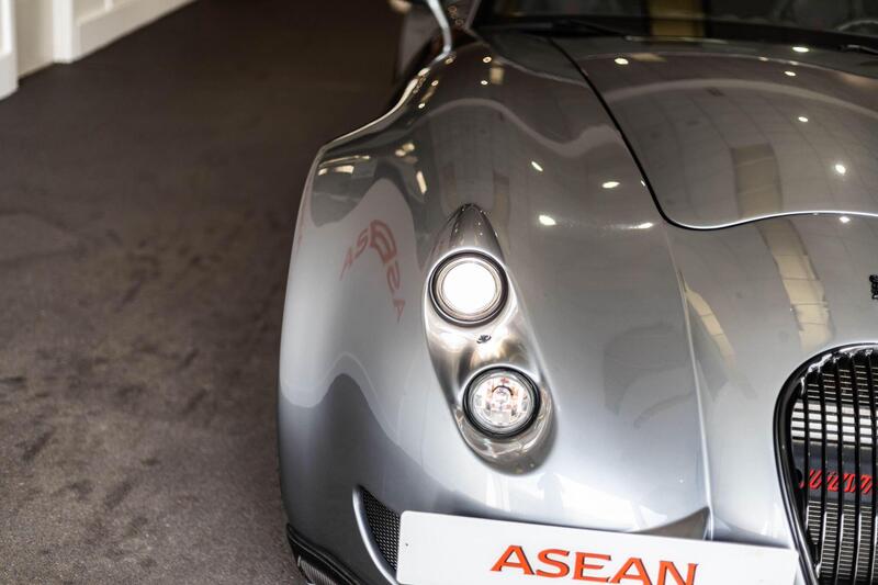 2020 Wiesmann MF4 view 2