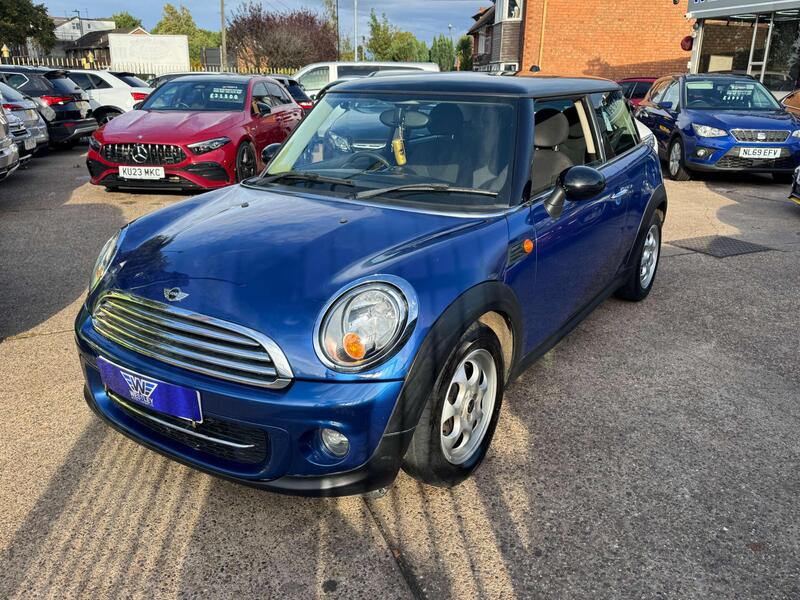 Mini Cooper view 6