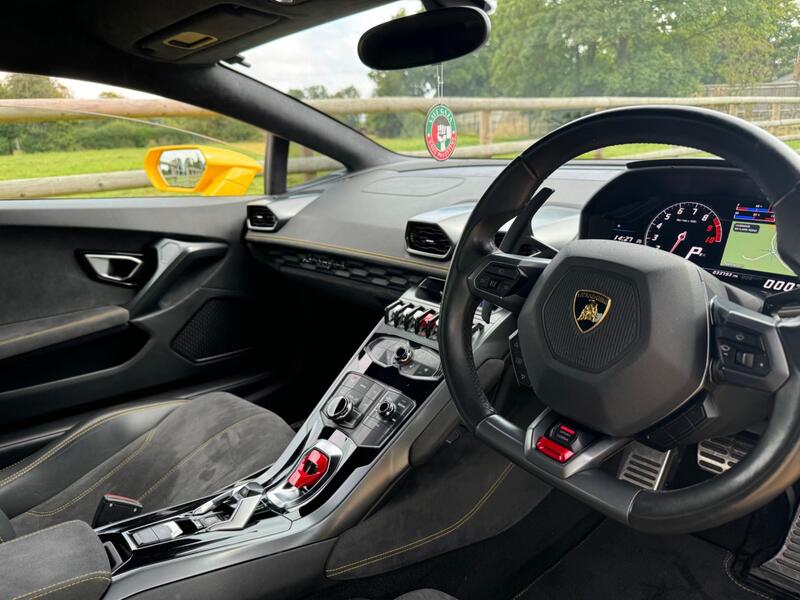 Lamborghini Huracan view 4