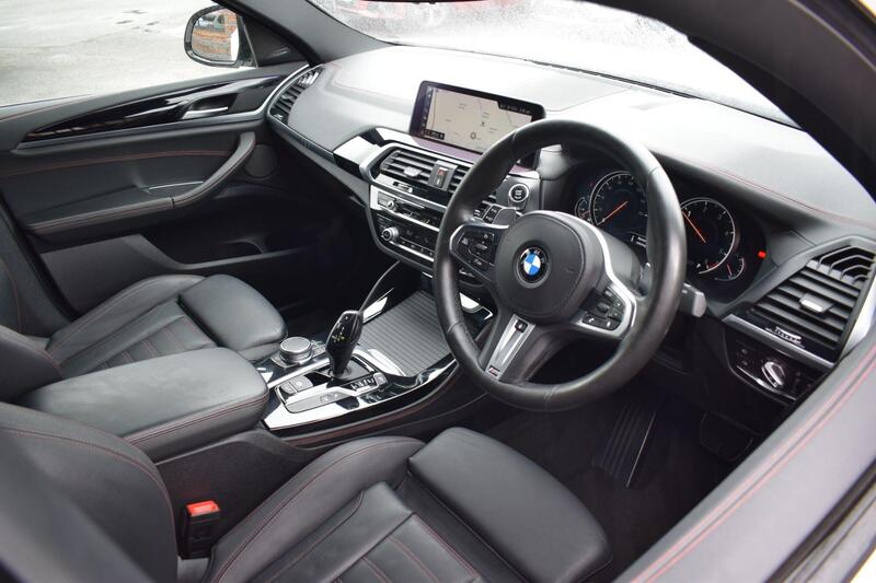 BMW X4 view 3