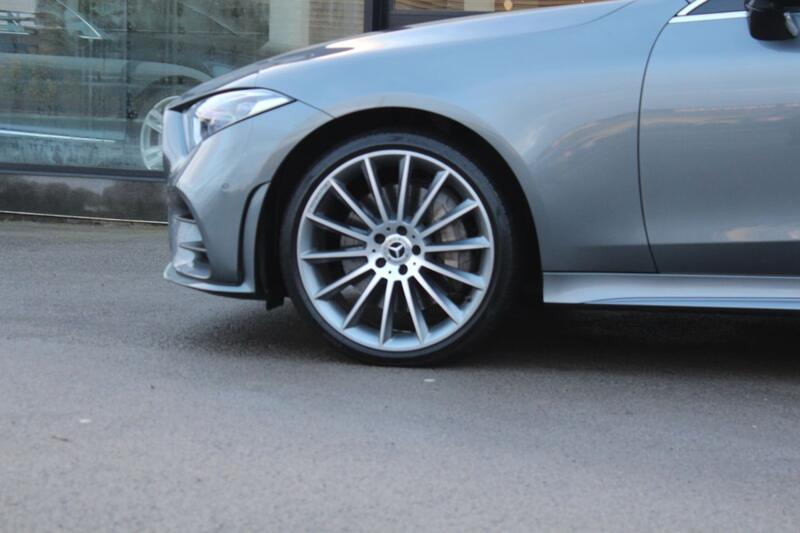 Mercedes-Benz CLS view 4