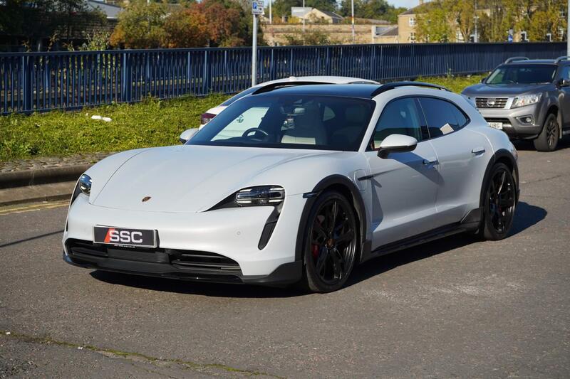 Porsche Taycan view 7