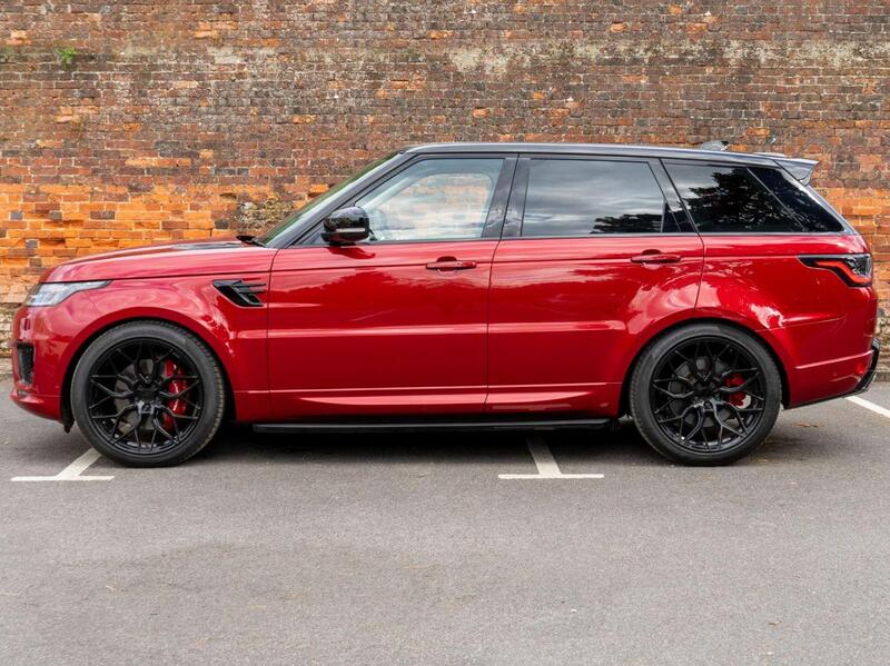 Land Rover Range Rover view 2