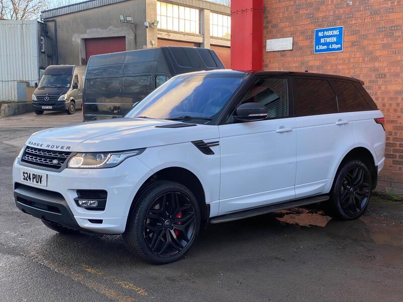 Land Rover Range Rover Sport view 2