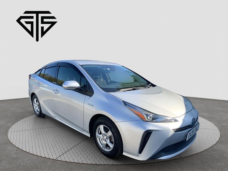 Toyota Prius main image