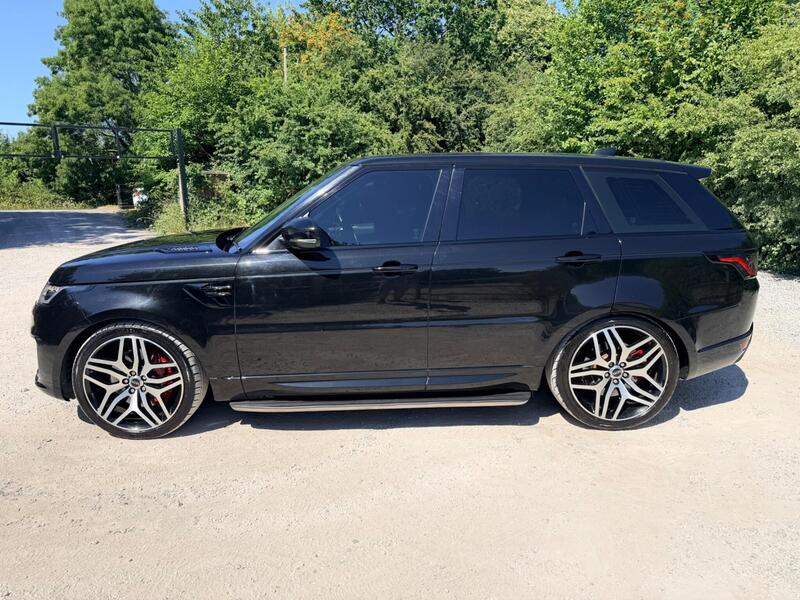Land Rover Range Rover Sport view 4