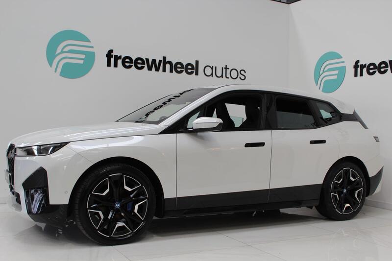 2022 BMW iX in White — image 21 of 88