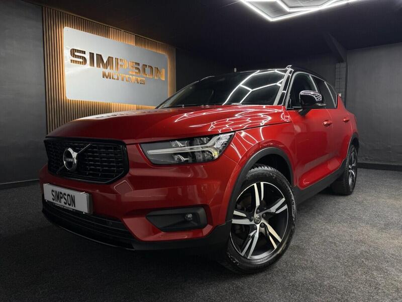 Volvo XC40 main image