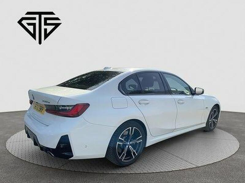 BMW 3 Series view 3