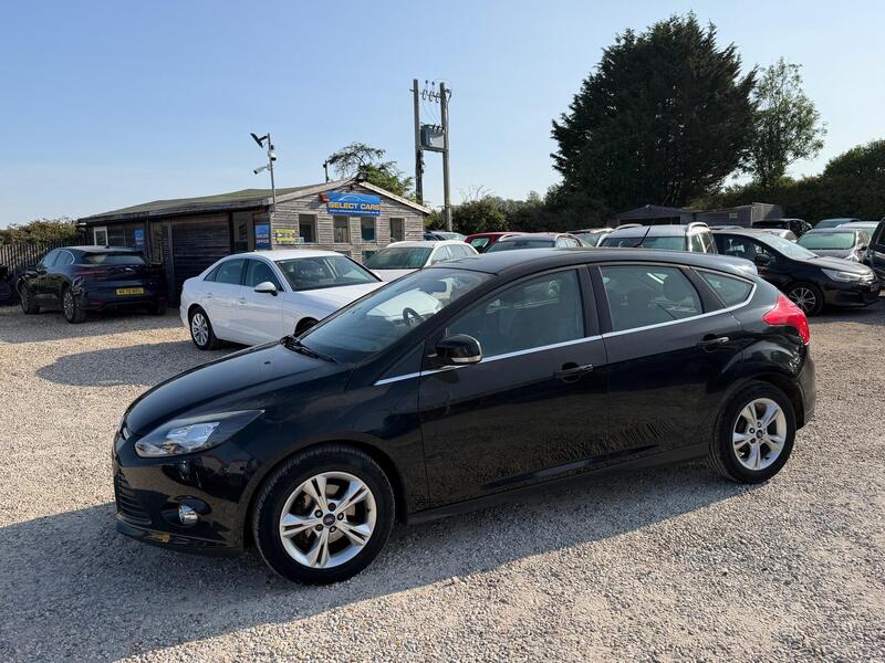 Ford Focus view 5