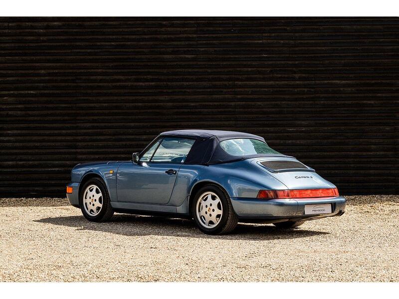 Porsche 911 view 5