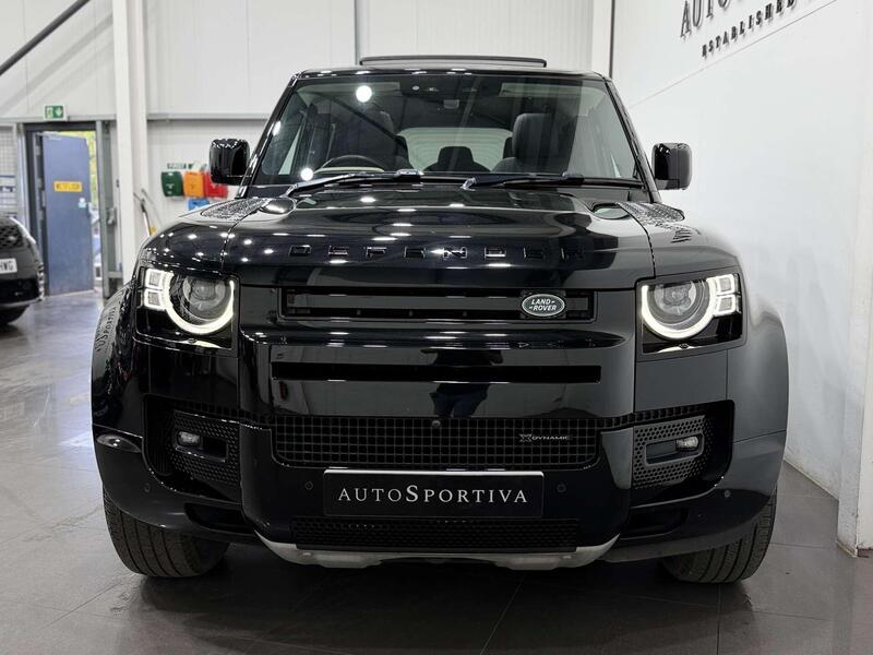 Land Rover Defender view 6