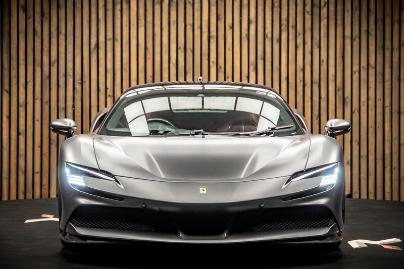 Ferrari SF90 Stradale view 5